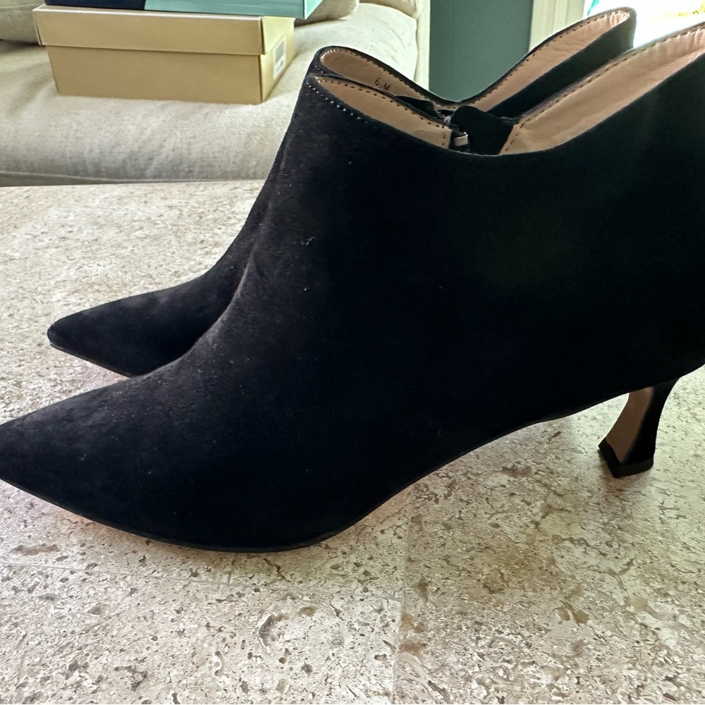 Pelle Moda Elegant Black Women's Ankle Boots